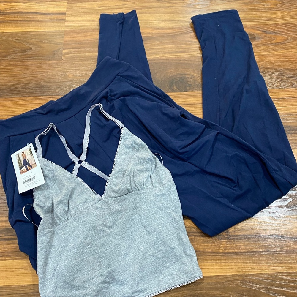Cute comfy pjs! - Picture 2 of 3